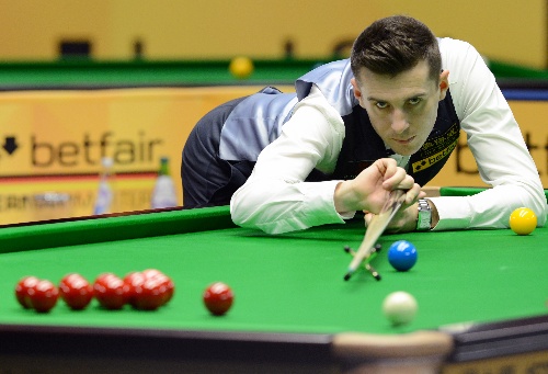 包括合同年 包括合同年